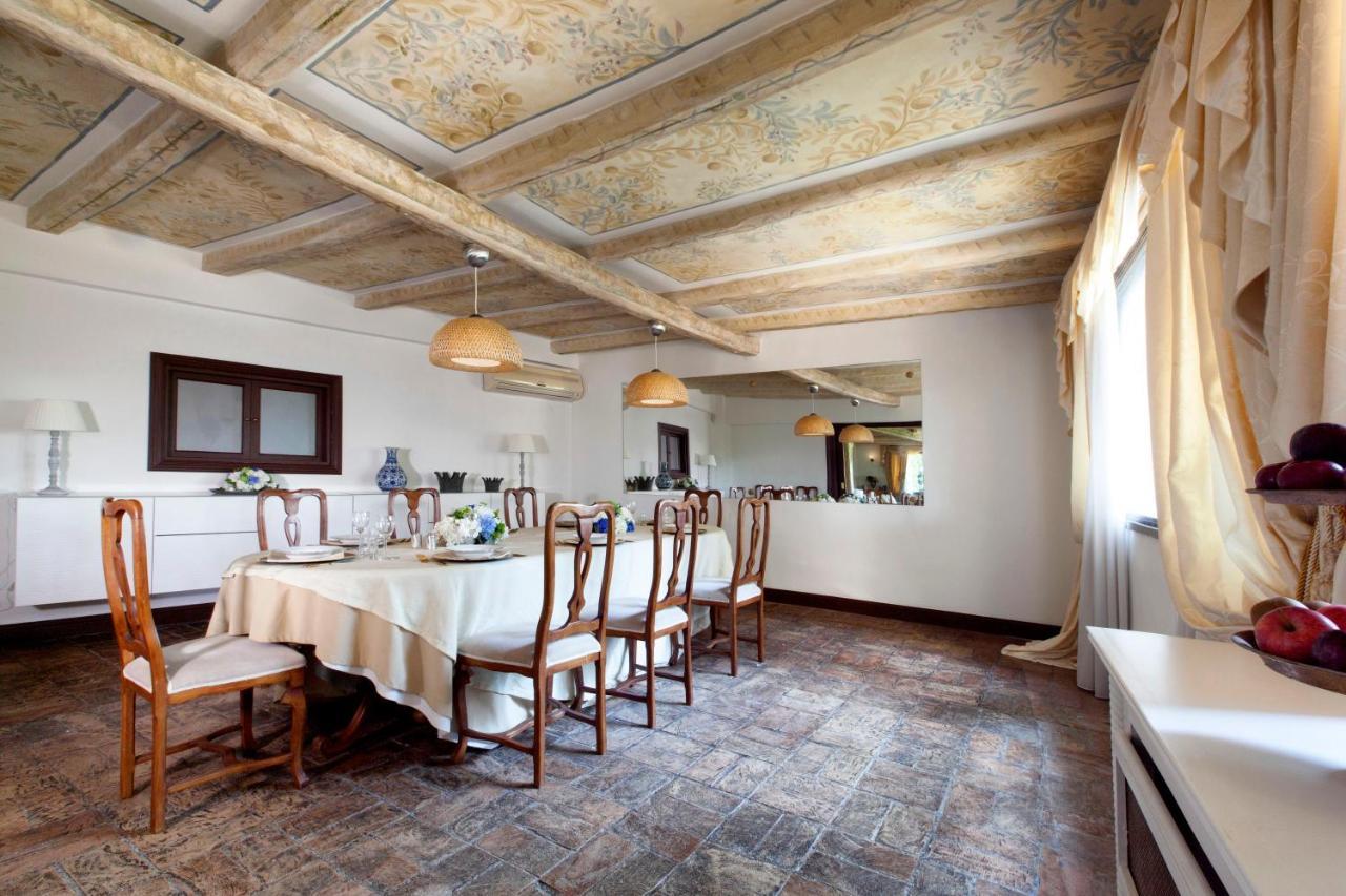 Delle Fontane